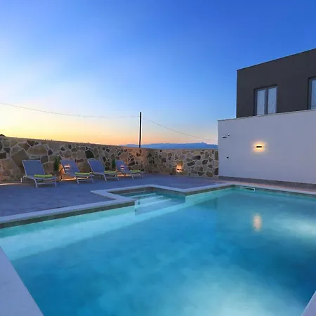 Vila Attractive - Casa Nair Benkovac